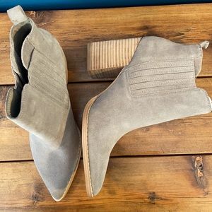 Nine West Taupe Suede Women's Medium Beata Block Heel Ankle Booties -8M